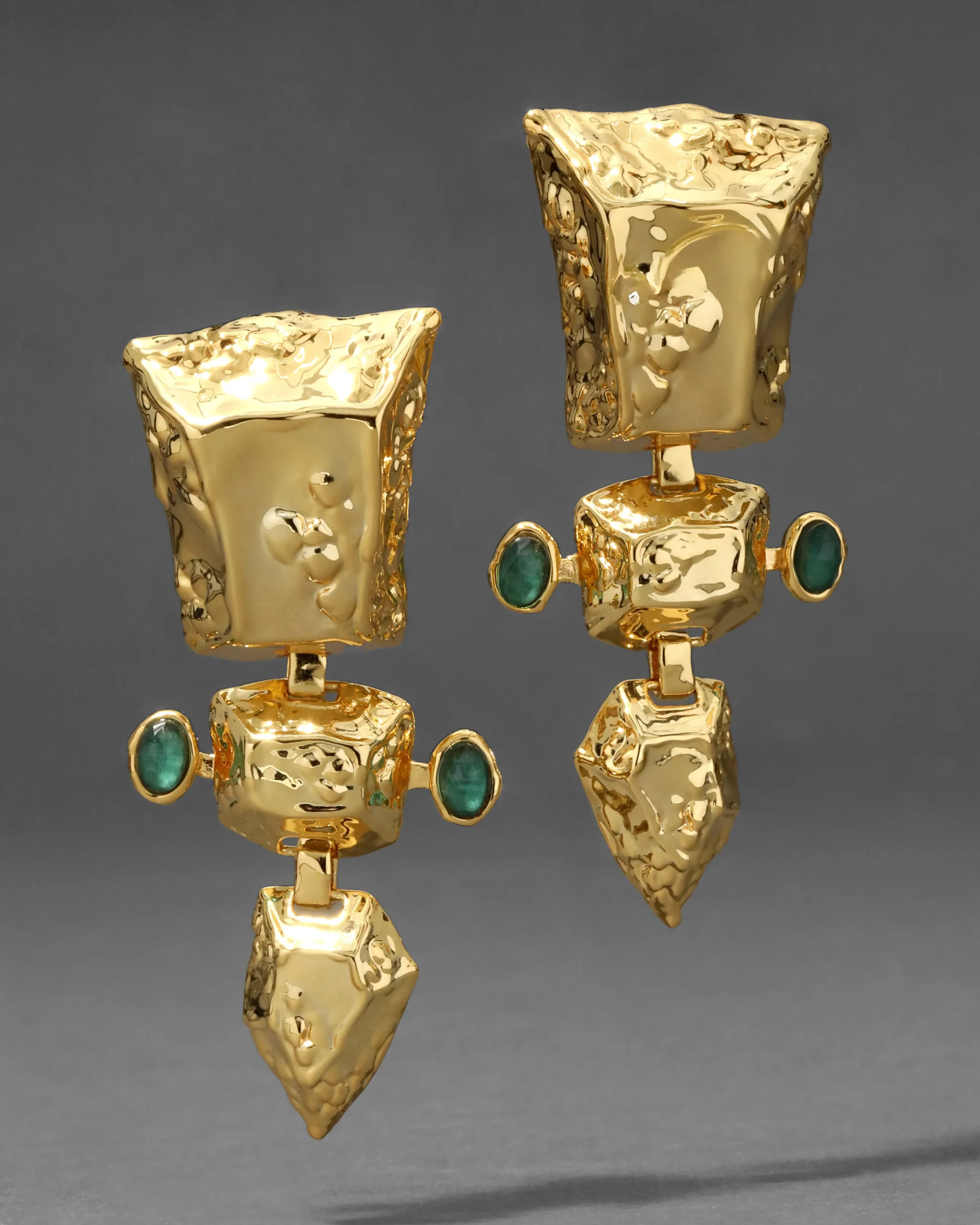 Brut Gold Totem Clip Earring