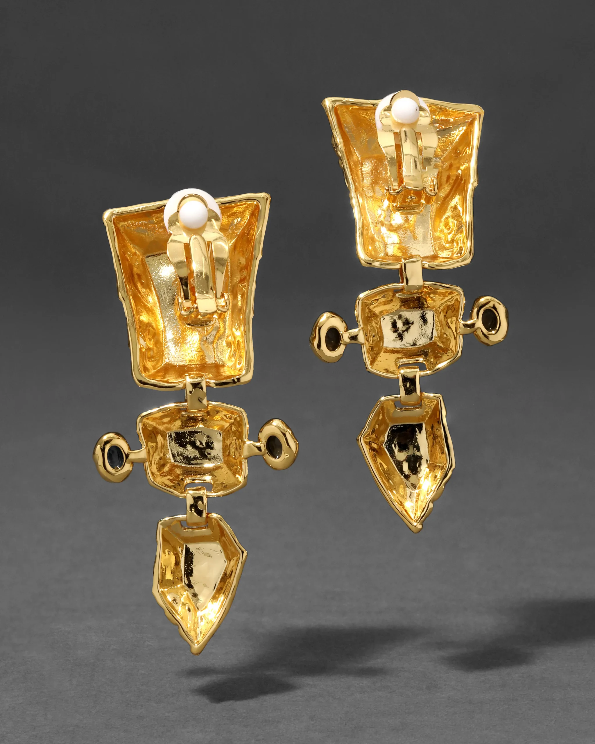 Brut Gold Totem Clip Earring
