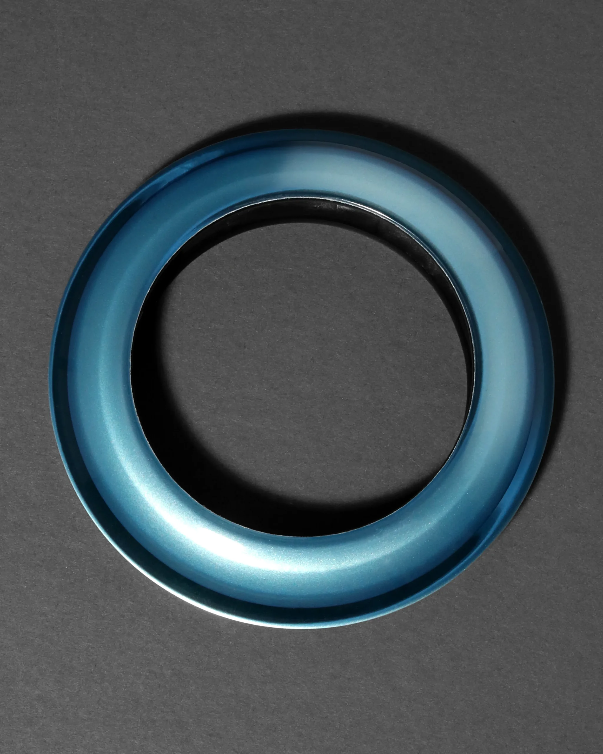 Lucite Saucer Bangle Bracelet- Metallic Sky