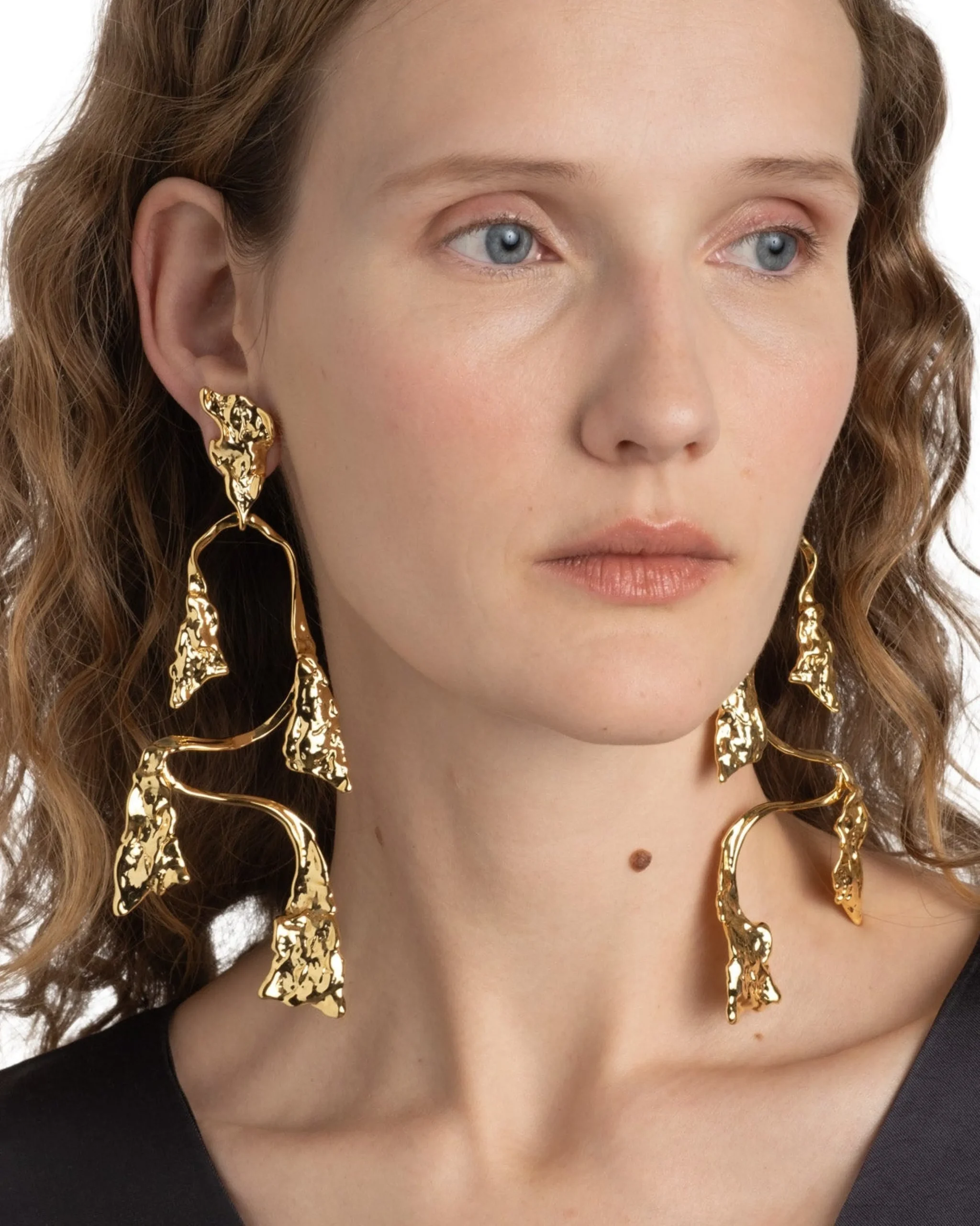 Mobile Gold Balance Clip Earring