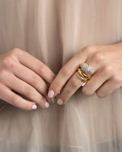 Solanales Crystal Coiled Pebble Ring