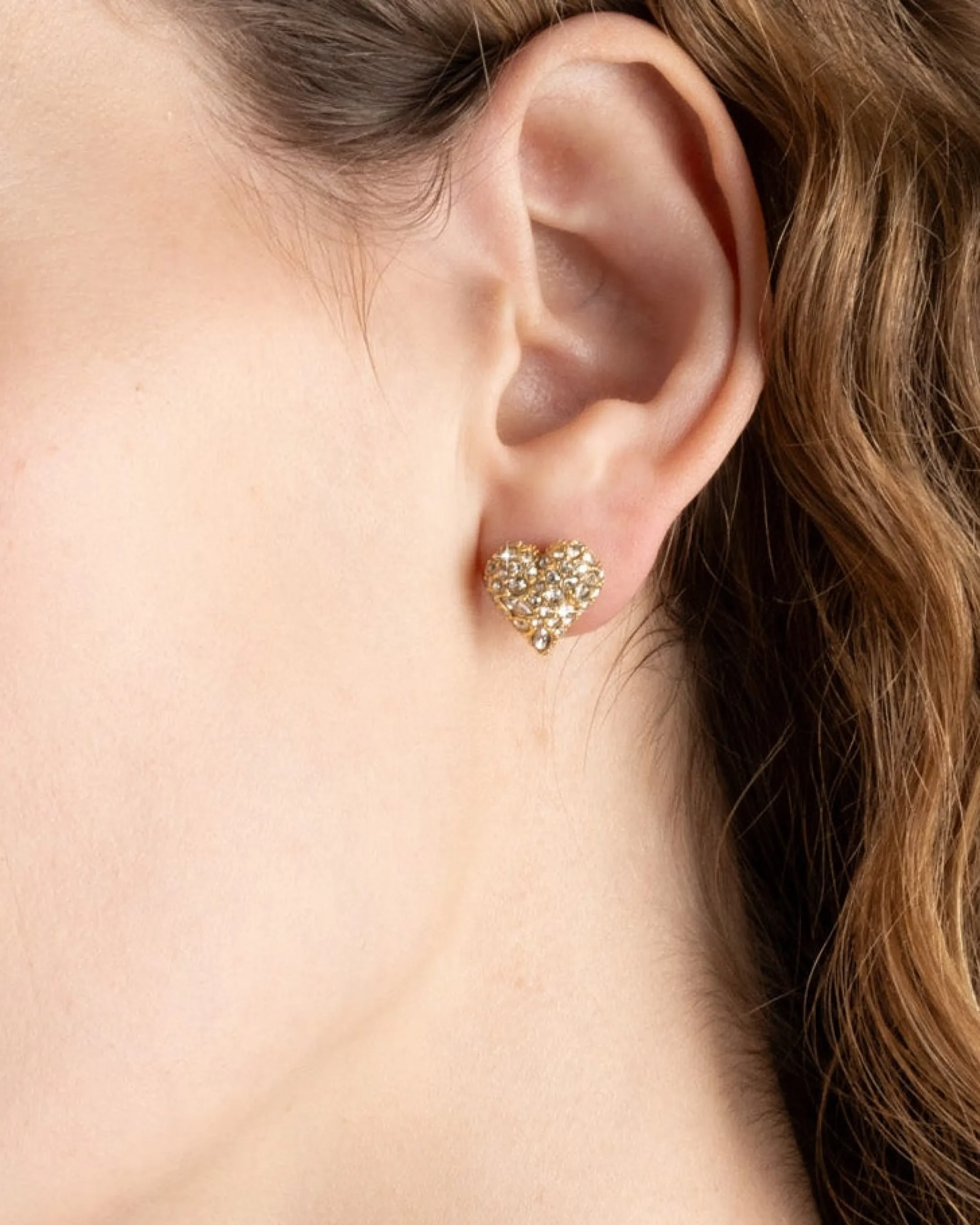 Solanales Crystal Pavé Heart Stud Earring