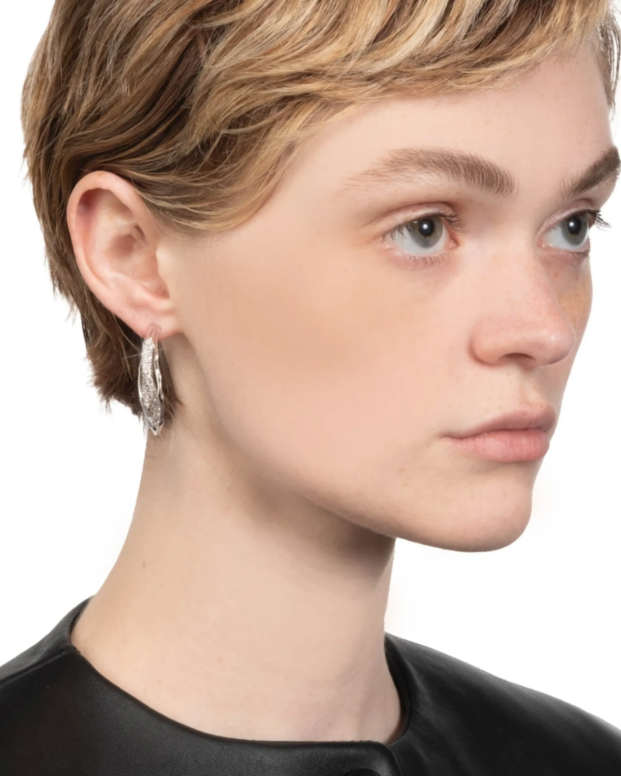 Solanales Silver Crystal Twist Hoop Earring